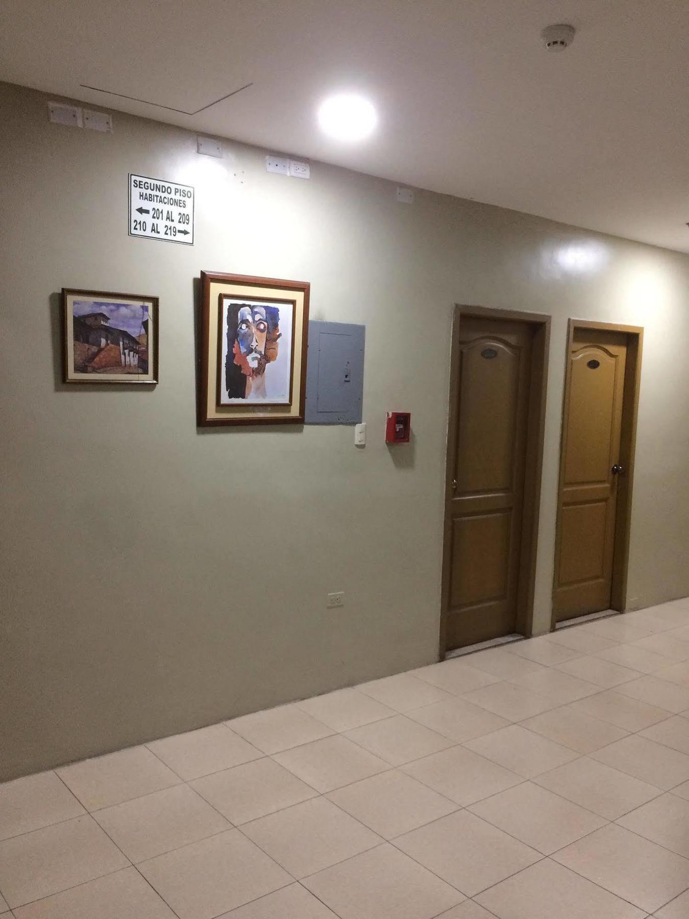 Hotel Ecuador Гуаякуил Екстериор снимка